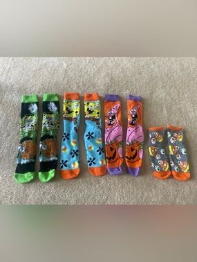 NWOT SpongeBob Squarepants Halloween Socks Set of 4. Men crew sock ankle sock.